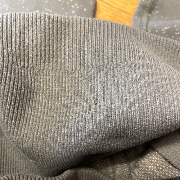 Lululemon tights, size small - Picture 7 of 8